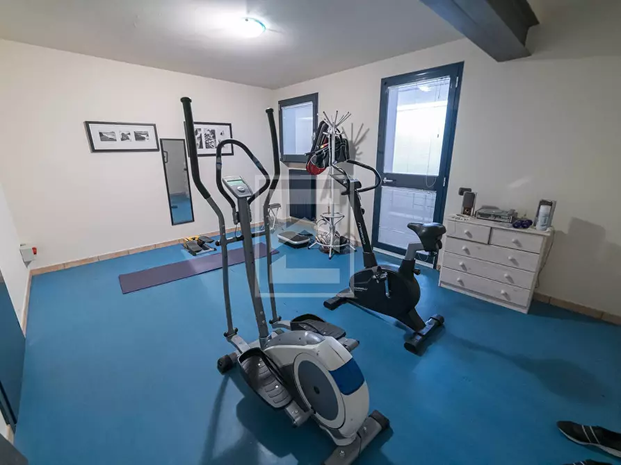 Immagine 67 di Villa in vendita  in via Tione 22 a Castelnuovo Del Garda