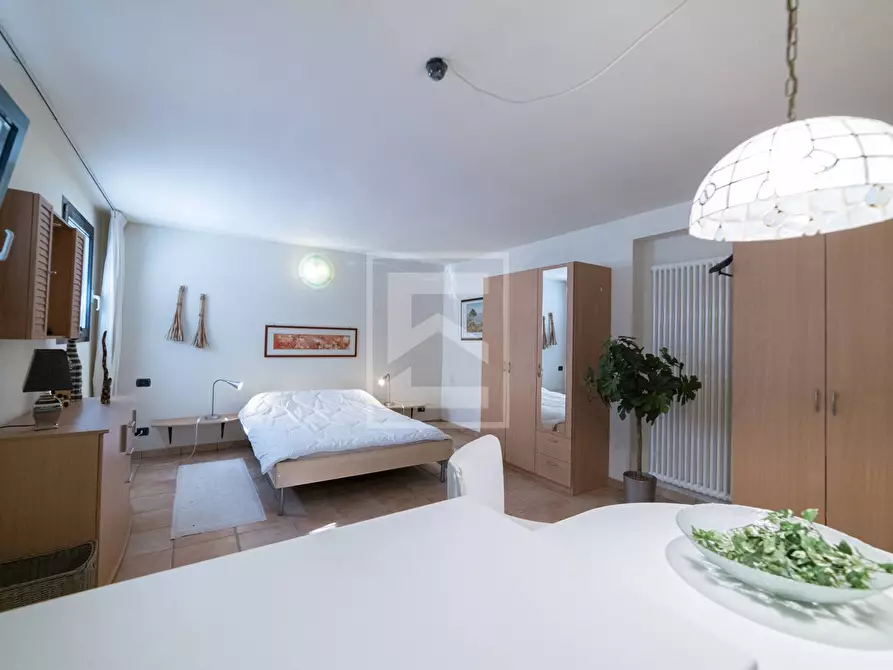 Immagine 64 di Villa in vendita  in via Tione 22 a Castelnuovo Del Garda