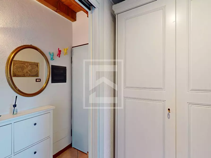 Immagine 19 di Appartamento in vendita  in Località Sermana 1 a Peschiera Del Garda