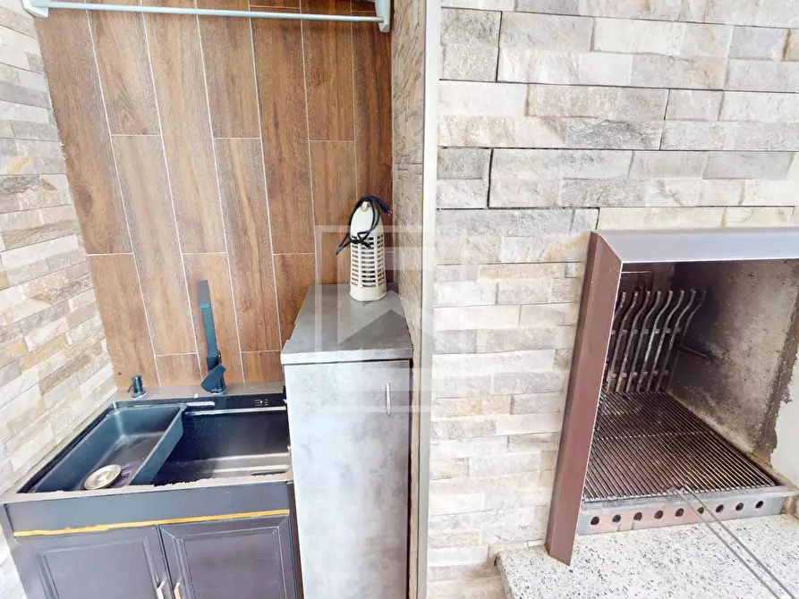 Immagine 6 di Appartamento in vendita  in Località Sermana 1 a Peschiera Del Garda