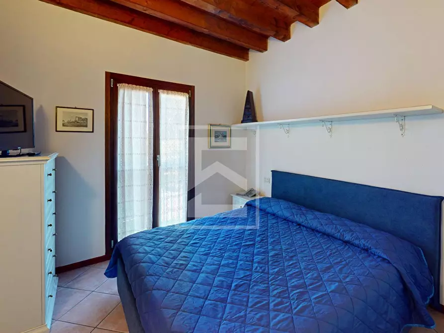 Immagine 26 di Appartamento in vendita  in Località Sermana 1 a Peschiera Del Garda