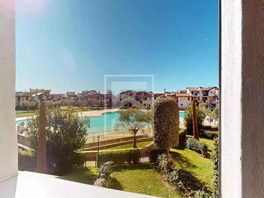 Immagine 2 di Appartamento in vendita  in Località Sermana 1 a Peschiera Del Garda