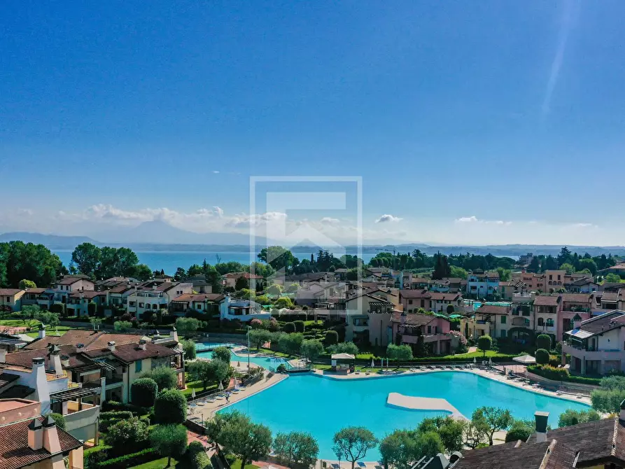 Immagine 30 di Appartamento in vendita  in Località Sermana 1 a Peschiera Del Garda