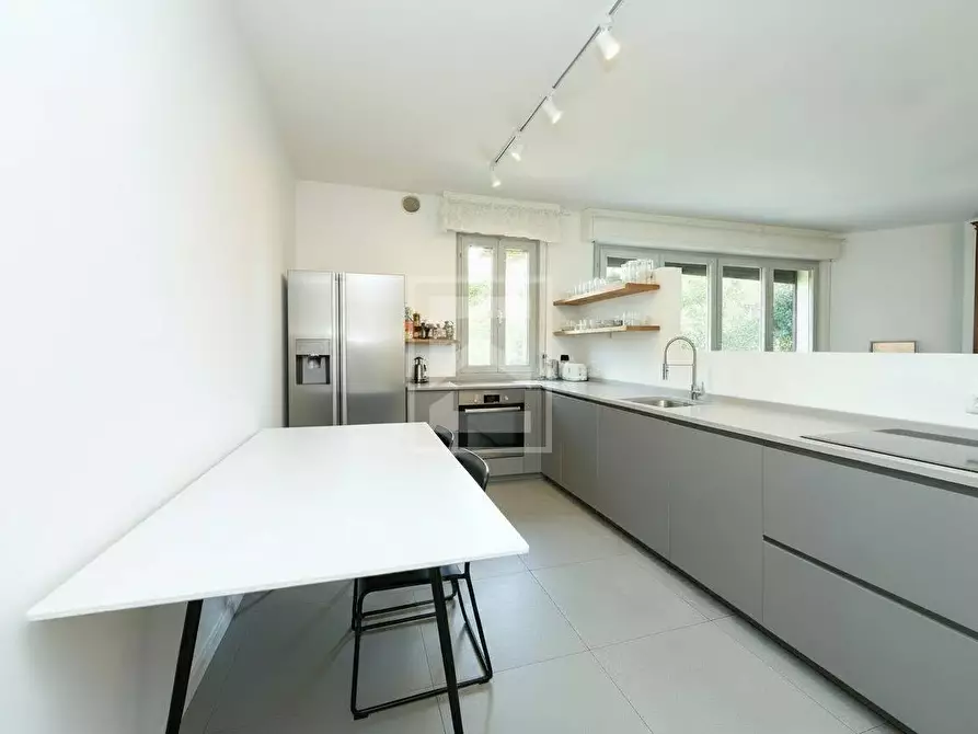 Immagine 10 di Appartamento in vendita  in VIA SAN MARTINO DELLA BATTAGLIA a Sirmione