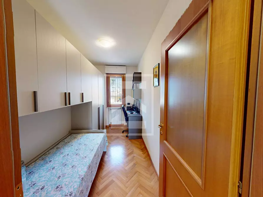 Immagine 5 di Appartamento in vendita  in Leopardi 7 a Toscolano-Maderno