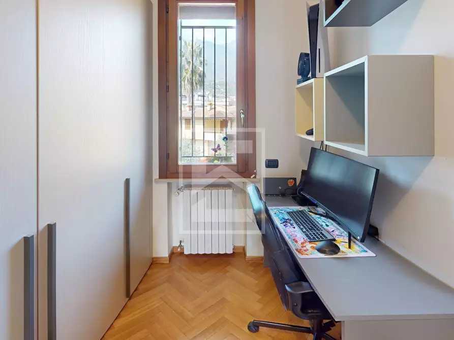 Immagine 6 di Appartamento in vendita  in Leopardi 7 a Toscolano-Maderno