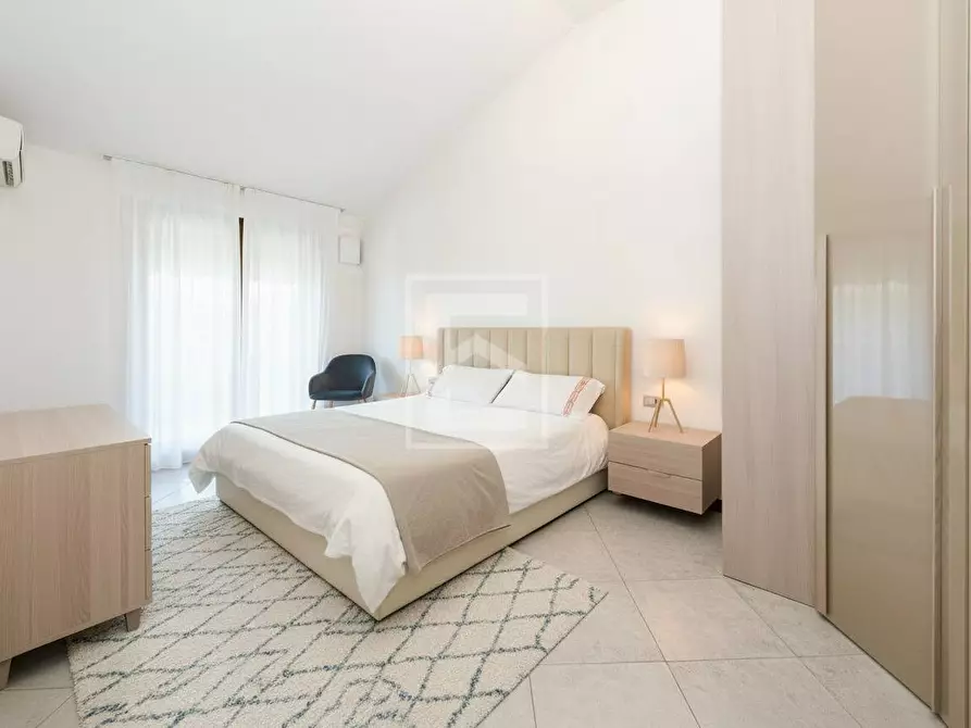 Immagine 23 di Appartamento in vendita  in via caravaggio 3 a Sirmione