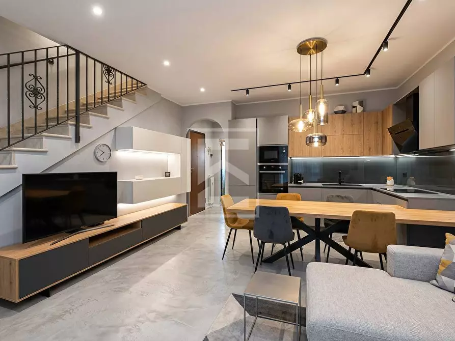 Immagine 5 di Appartamento in vendita  in via caravaggio 3 a Sirmione