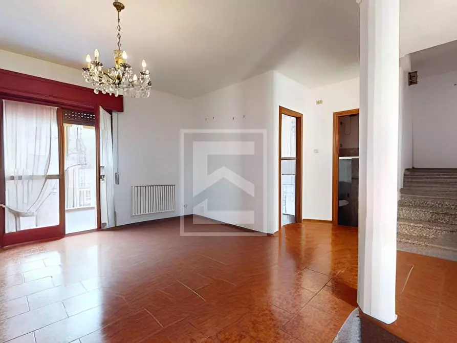 Immagine 2 di Villetta a schiera in vendita  in VIA DEL ROVETO 23 a Salò