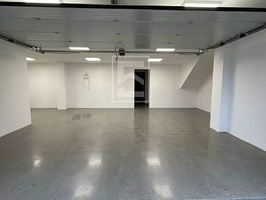Immagine 23 di Villa in vendita  in Via Fratelli Bandiera a Calvagese Della Riviera