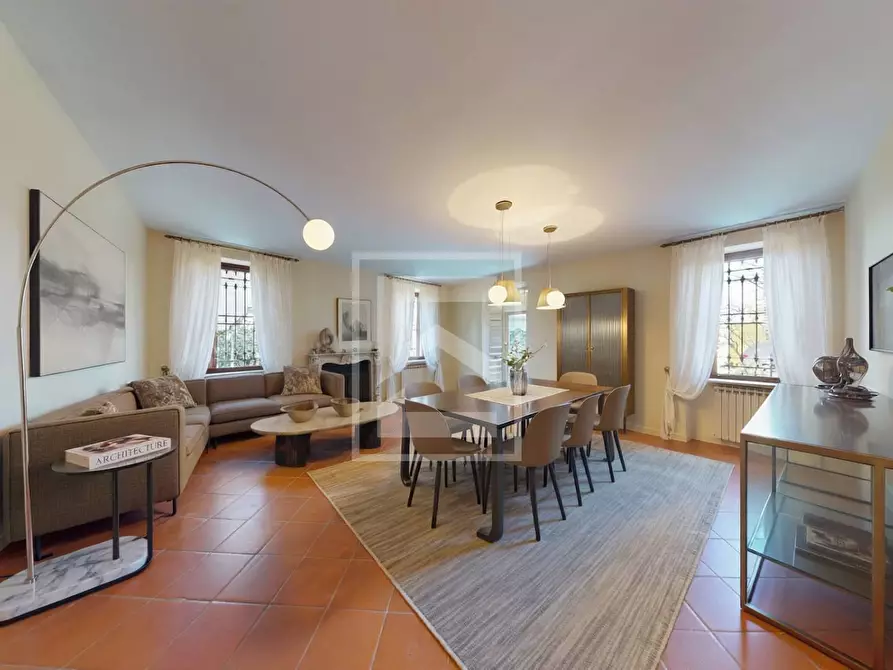 Immagine 2 di Villa in vendita  in Via Tommaso dal Molin 45 a Desenzano Del Garda