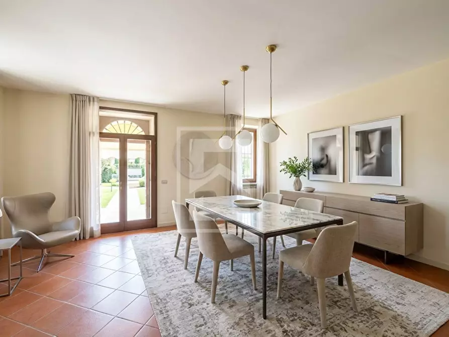 Immagine 3 di Villa in vendita  in Via Tommaso dal Molin 45 a Desenzano Del Garda