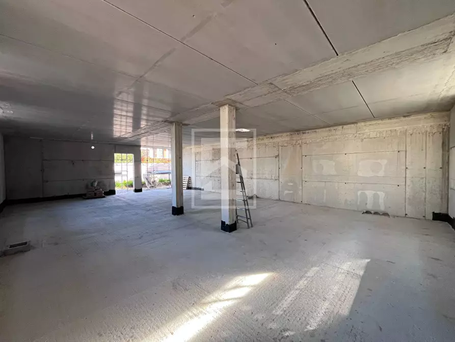 Immagine 9 di Villa in vendita  in Via benaco snc a Calvagese Della Riviera
