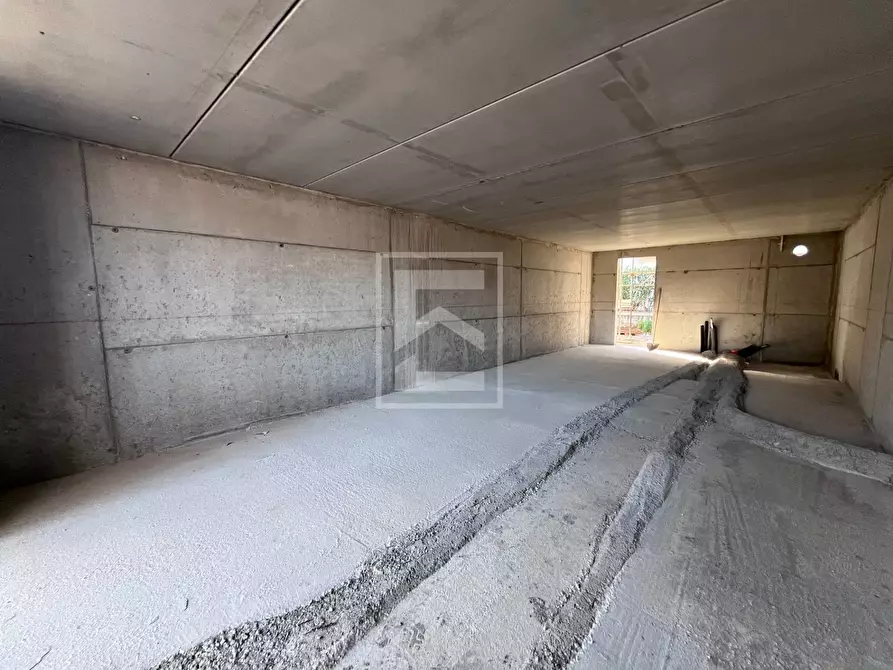 Immagine 11 di Villa in vendita  in Via benaco snc a Calvagese Della Riviera