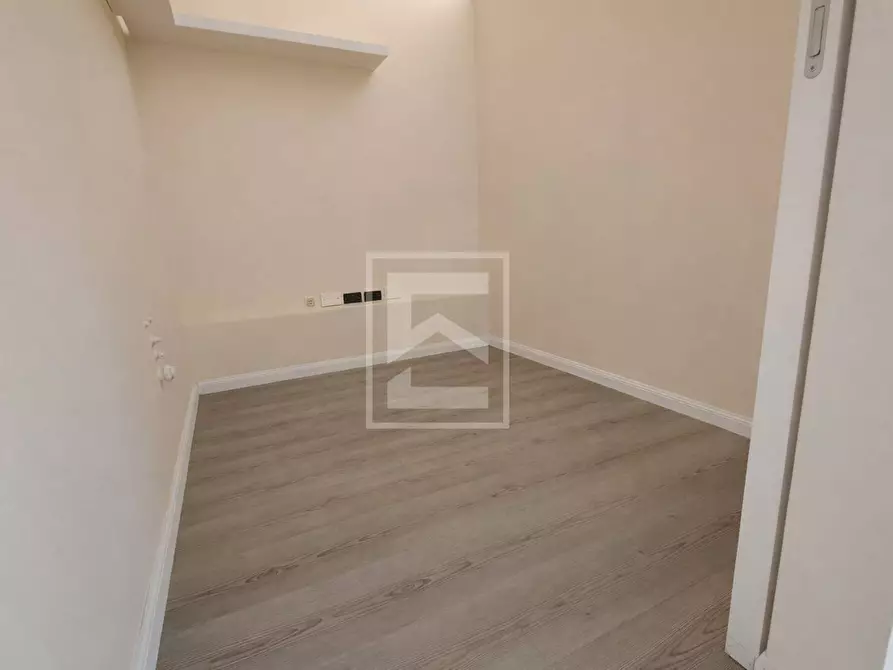 Immagine 14 di Negozio in vendita  in via marconi 133 a Desenzano Del Garda