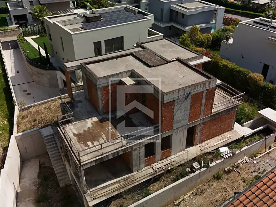 Immagine 7 di Villa in vendita  in via monte a Calvagese Della Riviera