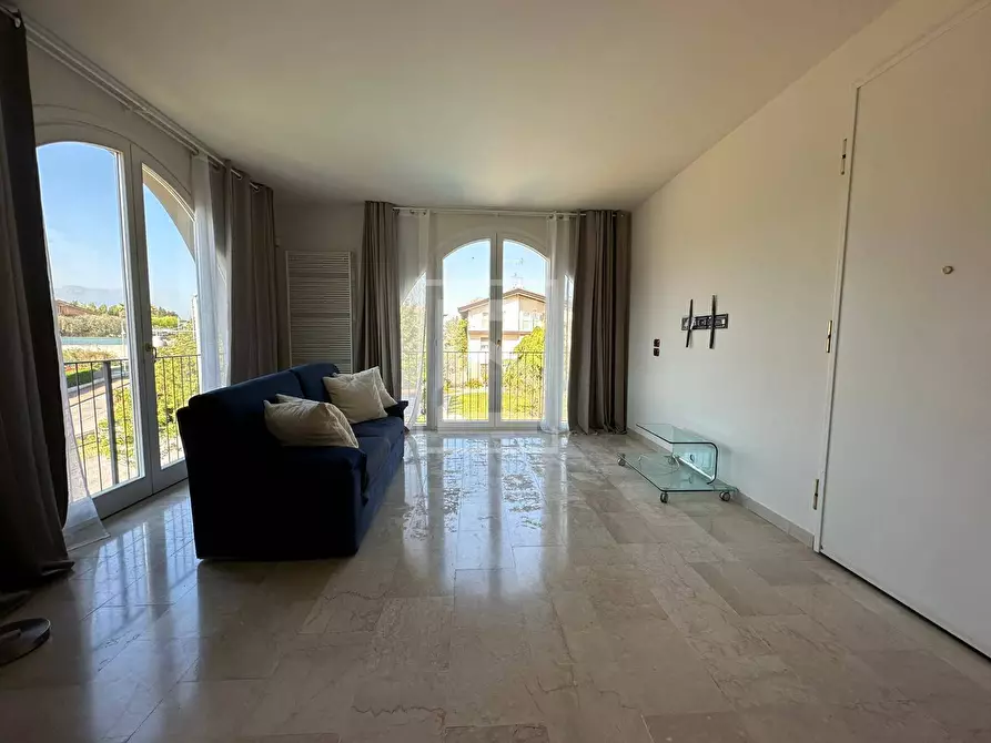 Immagine 4 di Appartamento in vendita  in via Madonna a Calvagese Della Riviera