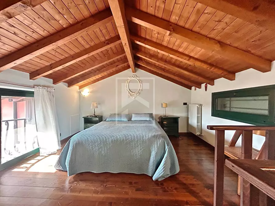 Immagine 23 di Casa indipendente in vendita  in Ugo Foscolo a Desenzano Del Garda
