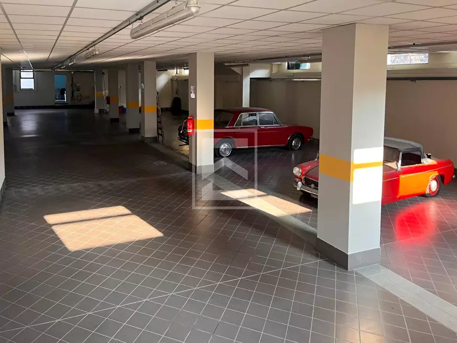 Immagine 21 di Locale commerciale in vendita  in via slataper 5 a Brescia