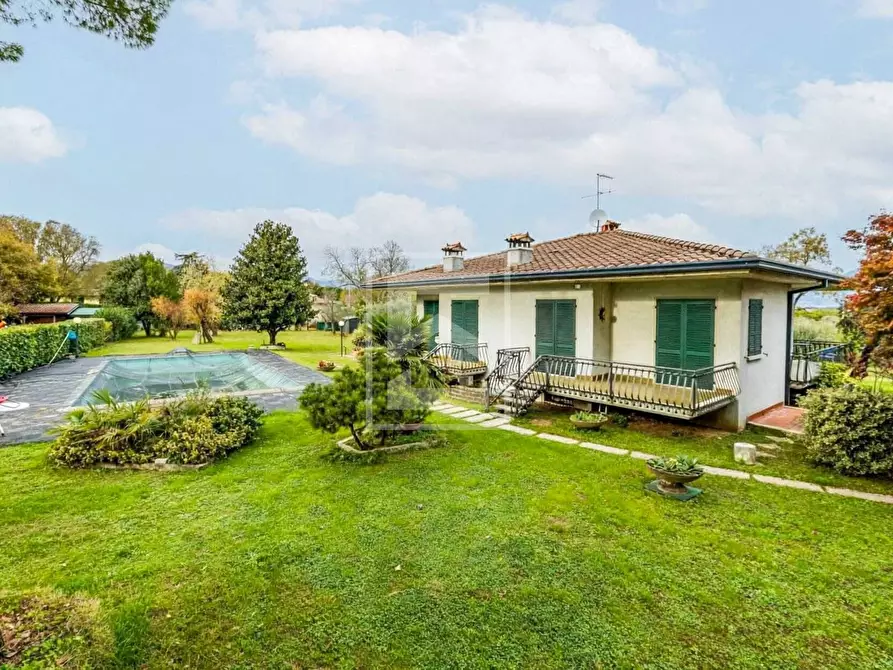 Immagine 4 di Villa in vendita  in VIA PISENZE a Calvagese Della Riviera