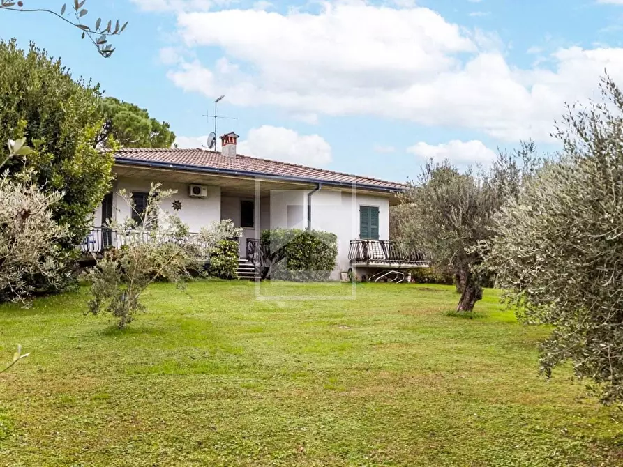 Immagine 13 di Villa in vendita  in VIA PISENZE a Calvagese Della Riviera