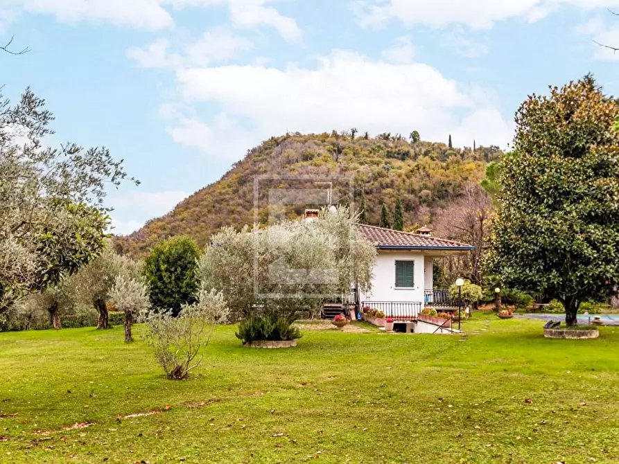 Immagine 14 di Villa in vendita  in VIA PISENZE a Calvagese Della Riviera
