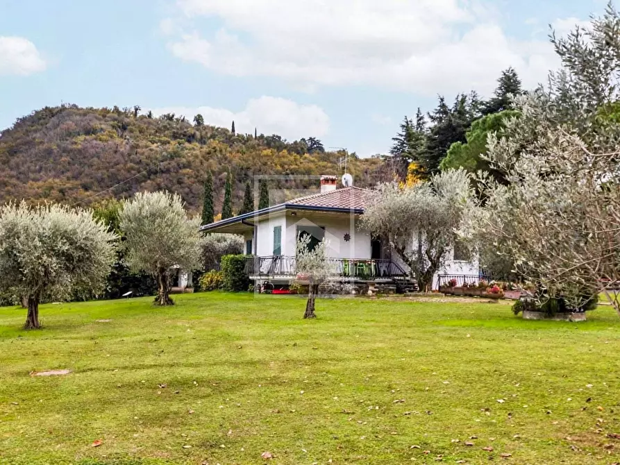 Immagine 17 di Villa in vendita  in VIA PISENZE a Calvagese Della Riviera
