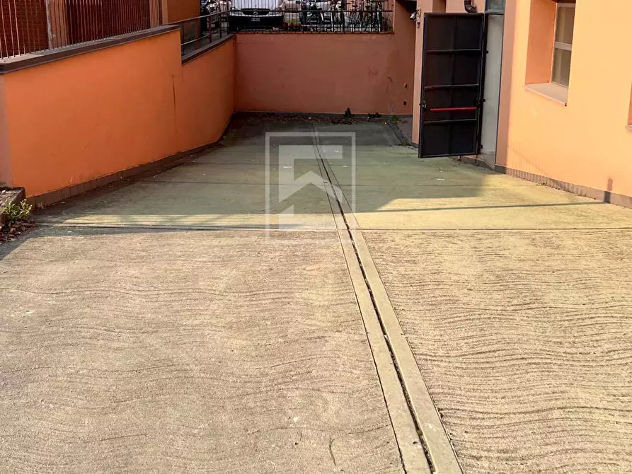 Immagine 5 di Box auto in vendita  in via slataper 5 a Brescia