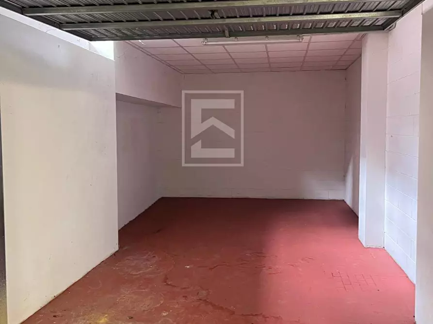 Immagine 8 di Box auto in vendita  in via slataper 5 a Brescia