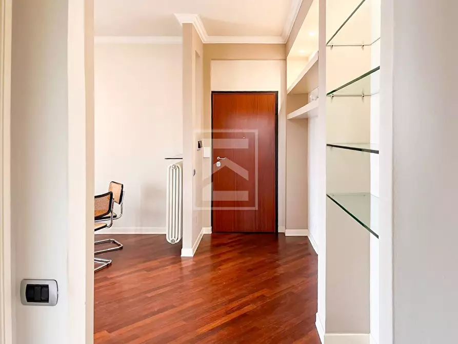 Immagine 11 di Appartamento in vendita  in via villa del sole 9 a Desenzano Del Garda