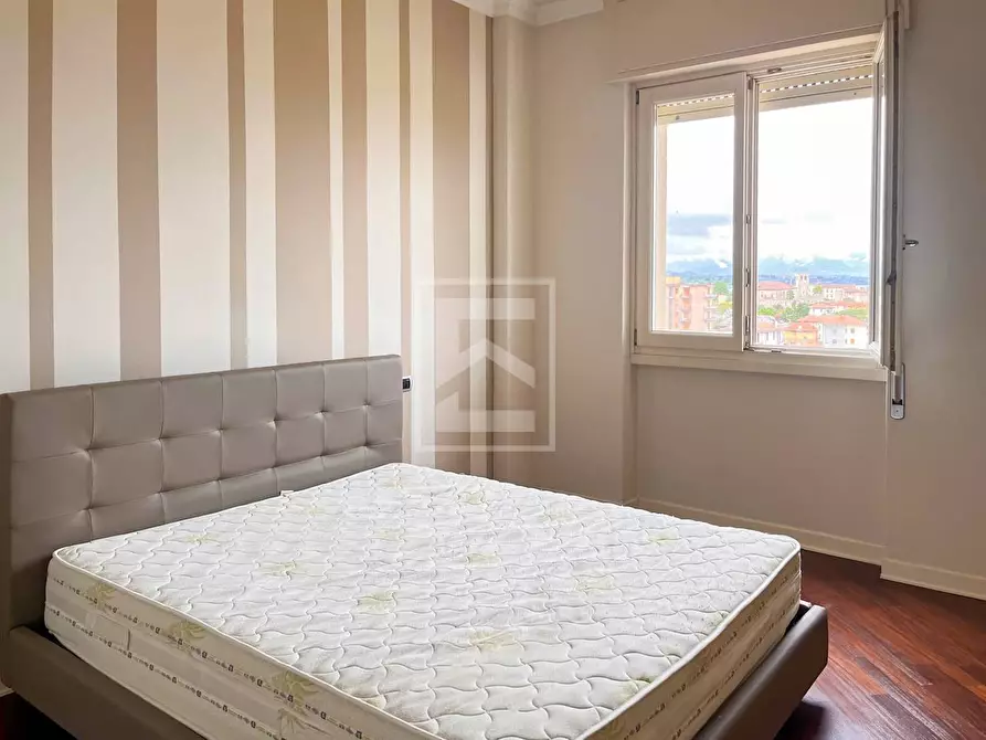 Immagine 12 di Appartamento in vendita  in via villa del sole 9 a Desenzano Del Garda