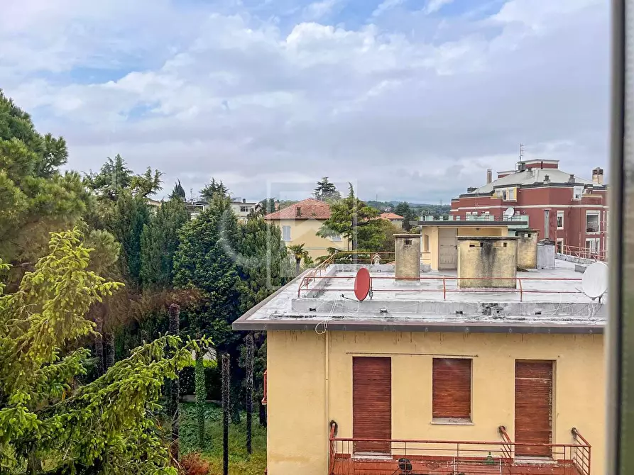 Immagine 31 di Appartamento in vendita  in via villa del sole 9 a Desenzano Del Garda