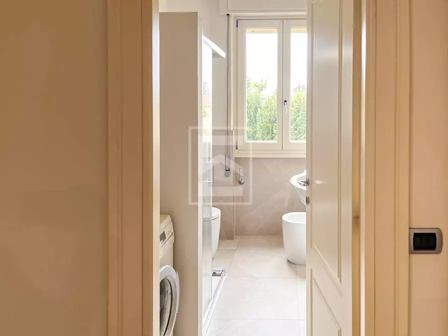 Immagine 23 di Appartamento in vendita  in via villa del sole 9 a Desenzano Del Garda