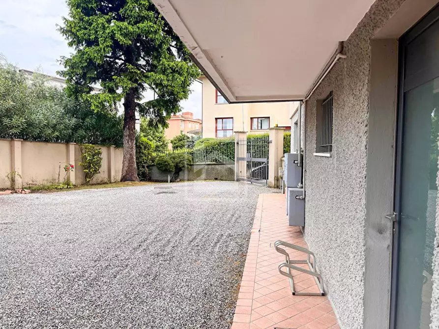 Immagine 36 di Appartamento in vendita  in via villa del sole 9 a Desenzano Del Garda