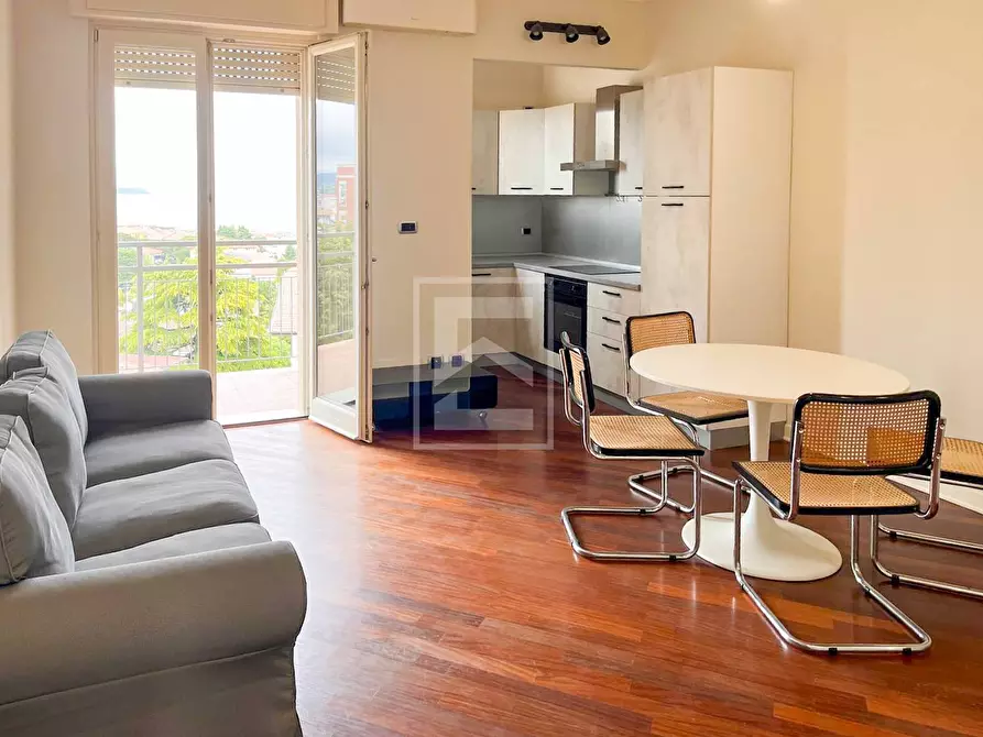 Immagine 4 di Appartamento in vendita  in via villa del sole 9 a Desenzano Del Garda