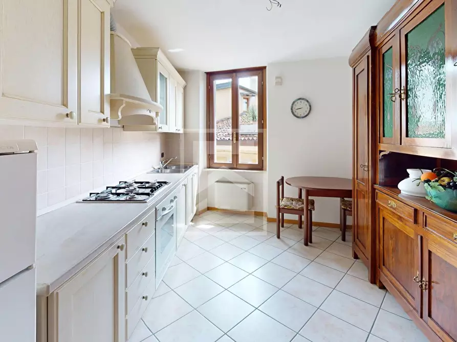 Immagine 8 di Appartamento in vendita  in Via Gerolamo Fantoni 32 a Salò