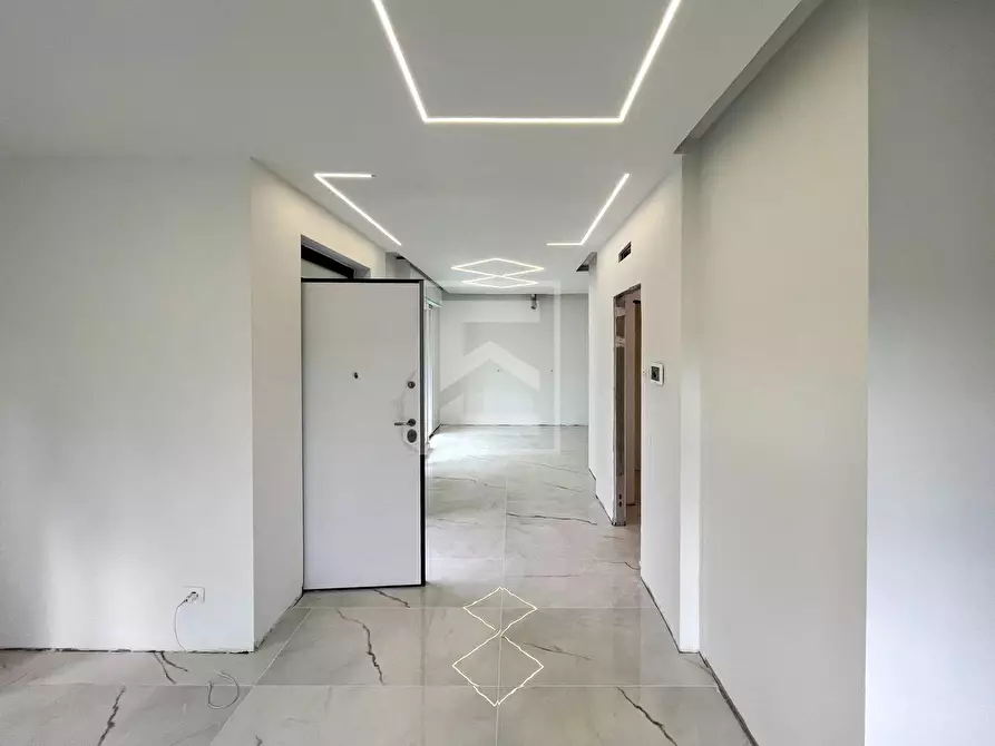 Immagine 9 di Casa indipendente in vendita  in grezze 27 a Desenzano Del Garda