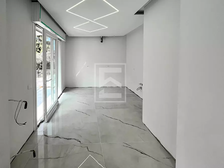 Immagine 16 di Casa indipendente in vendita  in grezze 27 a Desenzano Del Garda