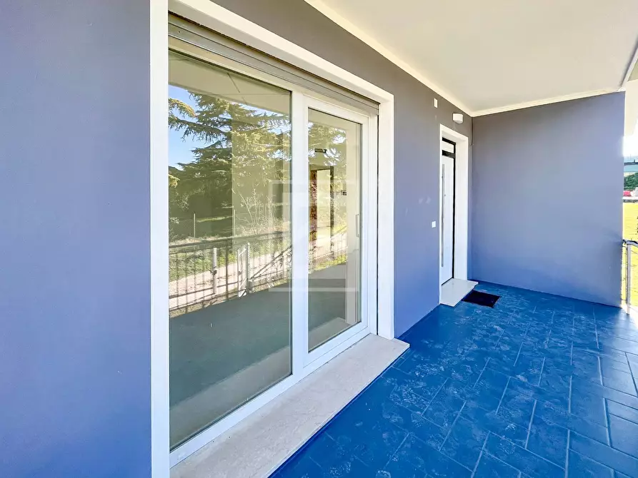Immagine 4 di Casa indipendente in vendita  in grezze 27 a Desenzano Del Garda