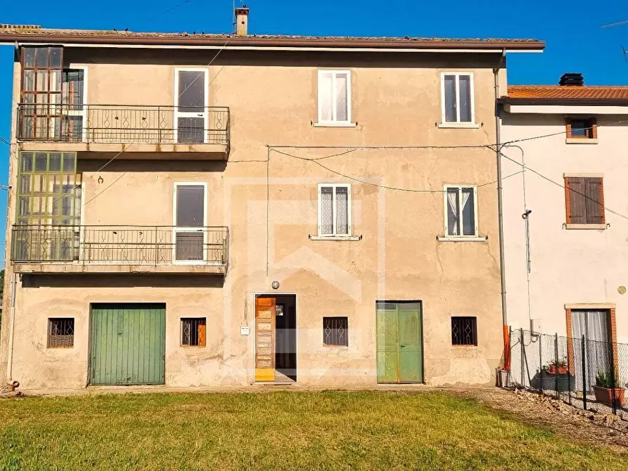 Immagine 2 di Rustico / casale in vendita  in Località Pozzoi a Cavaion Veronese