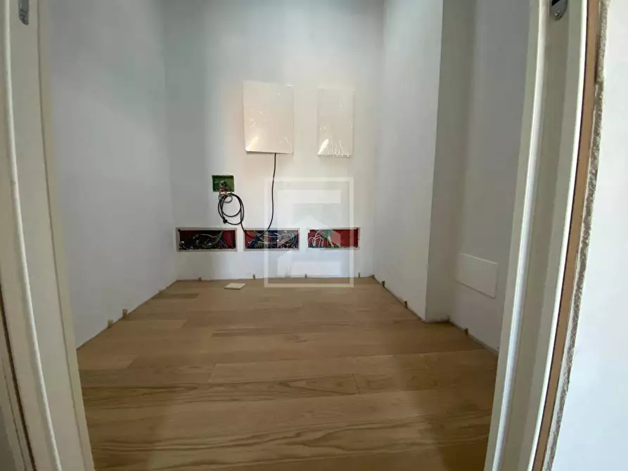 Immagine 13 di Appartamento in vendita  in Via Volturno a Brescia