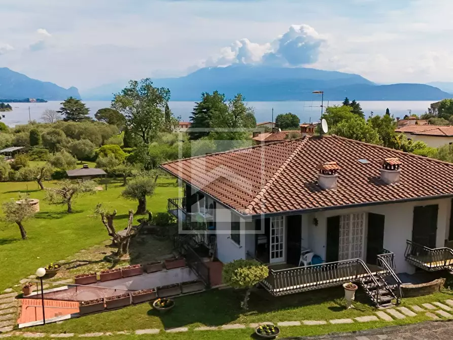 Immagine 1 di Villa in vendita  in VIA PISENZE a Calvagese Della Riviera