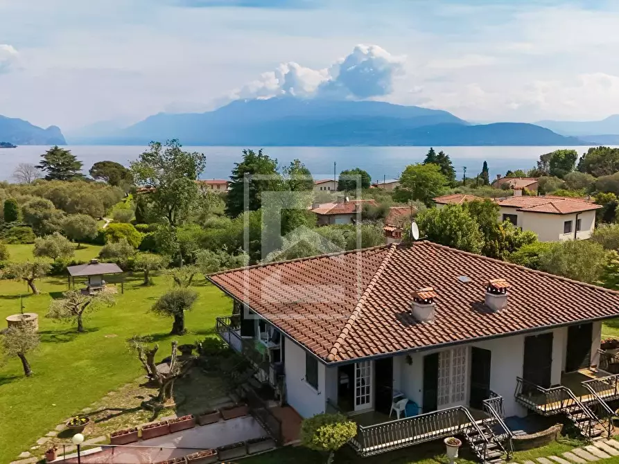 Immagine 2 di Villa in vendita  in VIA PISENZE a Calvagese Della Riviera