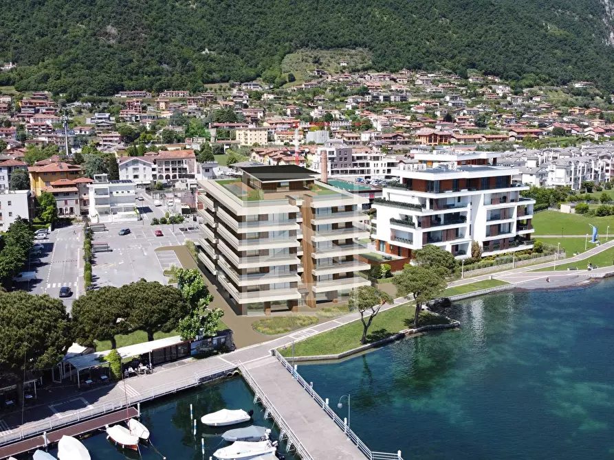Immagine 3 di Appartamento in vendita  in via monte grappa a Sarnico