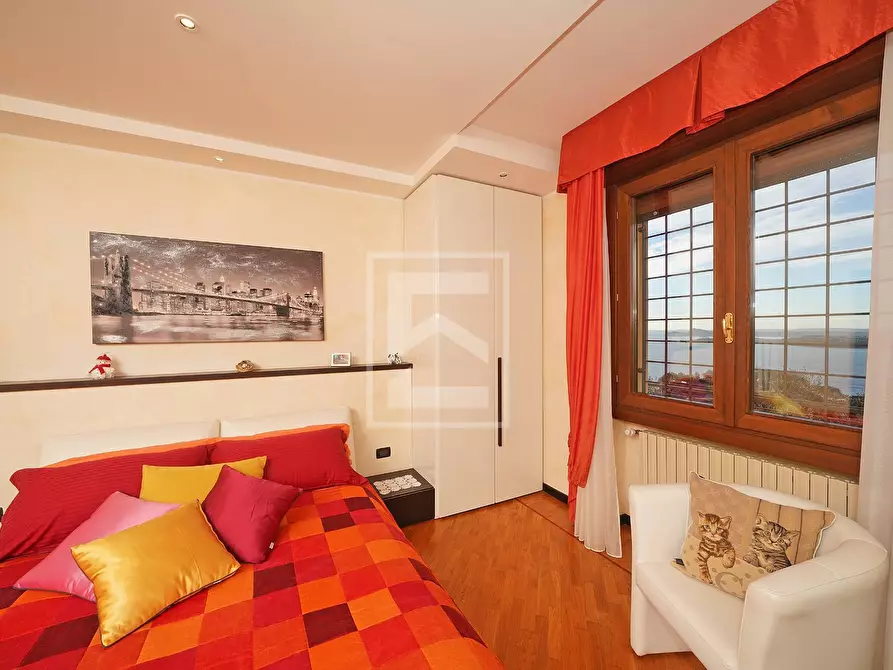 Immagine 14 di Villa in vendita  in Via Belvedere a Gardone Riviera