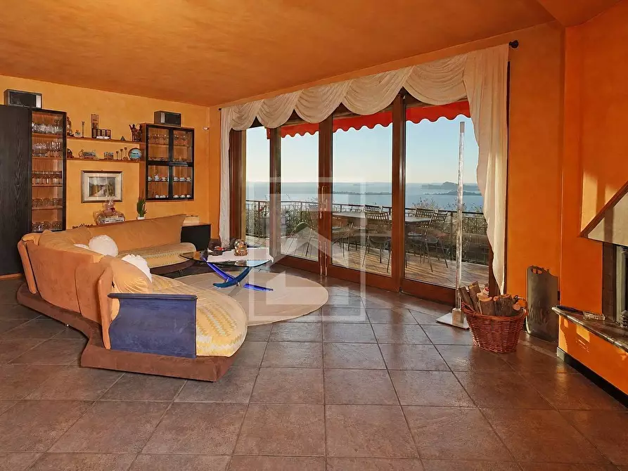 Immagine 4 di Villa in vendita  in Via Belvedere a Gardone Riviera
