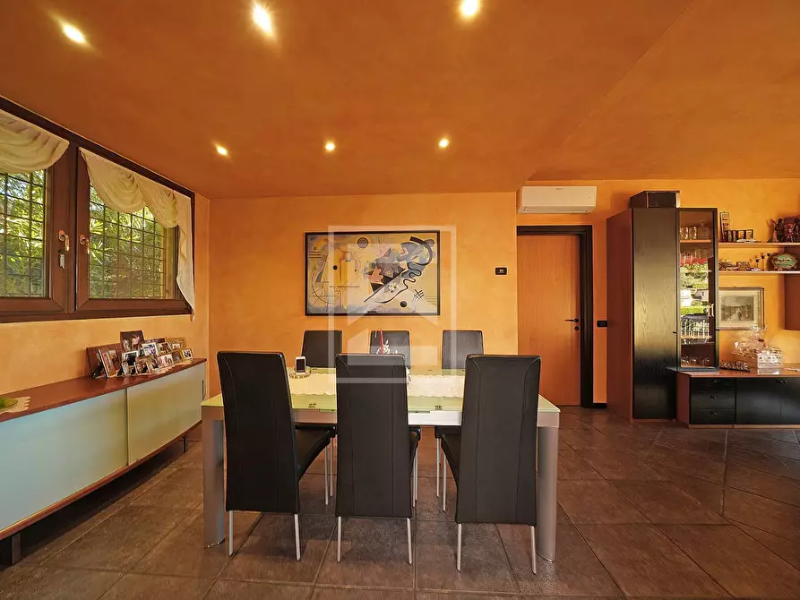 Immagine 6 di Villa in vendita  in Via Belvedere a Gardone Riviera