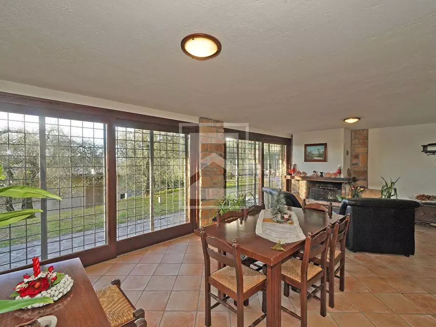 Immagine 18 di Villa in vendita  in Via Belvedere a Gardone Riviera