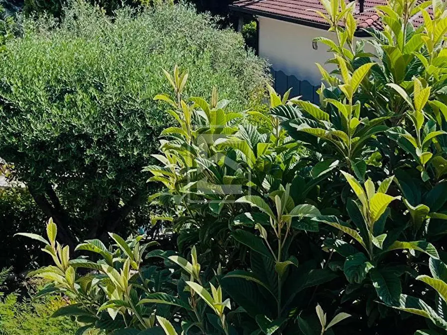 Immagine 12 di Villa in vendita  in VIA GUIDO ZADEI a Desenzano Del Garda