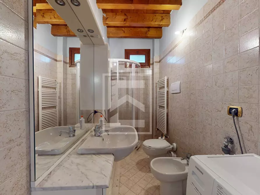 Immagine 17 di Casa semindipendente in vendita  in Località Varone 3 a Desenzano Del Garda